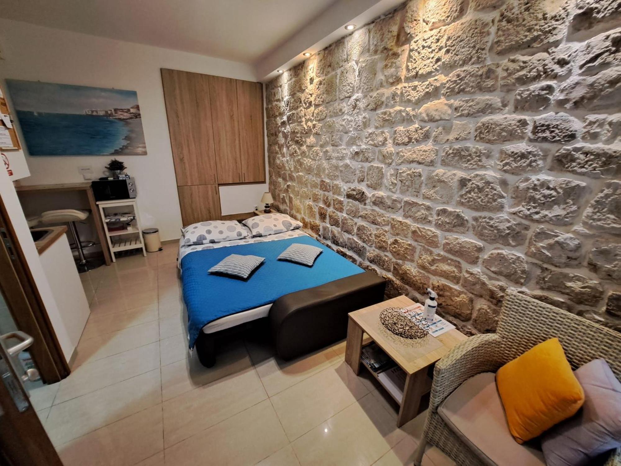 Studio Apartment Legcevic Каштела Экстерьер фото