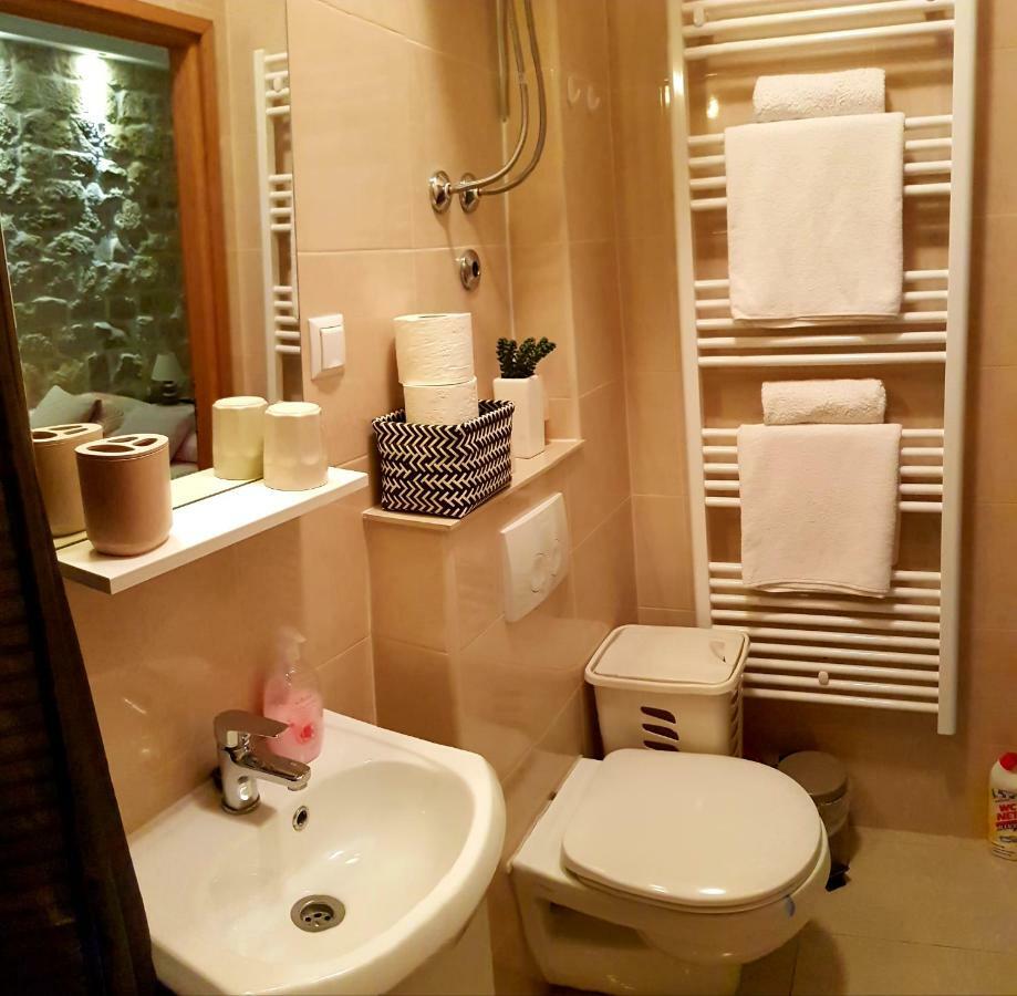 Studio Apartment Legcevic Каштела Экстерьер фото