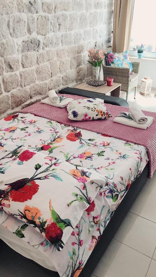 Studio Apartment Legcevic Каштела Экстерьер фото