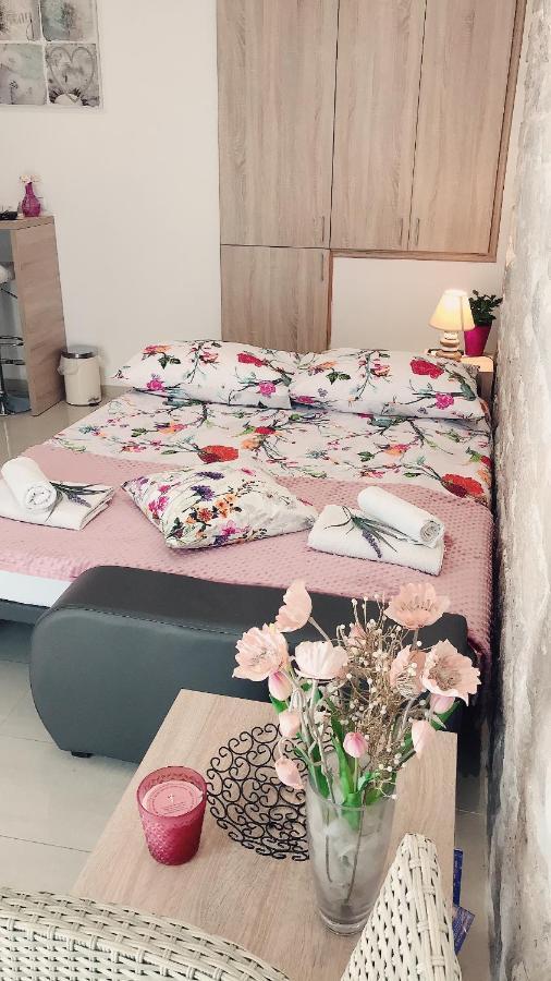 Studio Apartment Legcevic Каштела Экстерьер фото